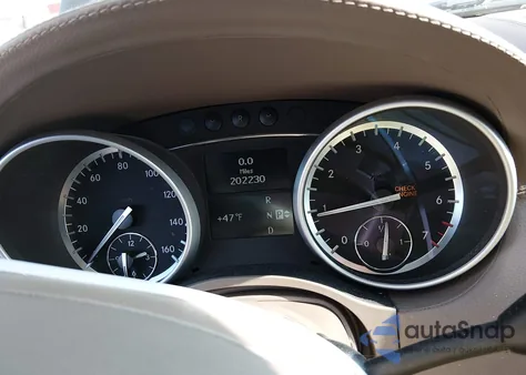 2011 Mercedes-Benz Gl 450 4Matic z USA, uszkodzony, nr VIN 4JGBF7BE8BA740901